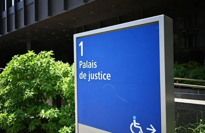 ۱۵ هزار دلار غرامت به یک پیشخدمت ترنس به علت محروم شدن از کار